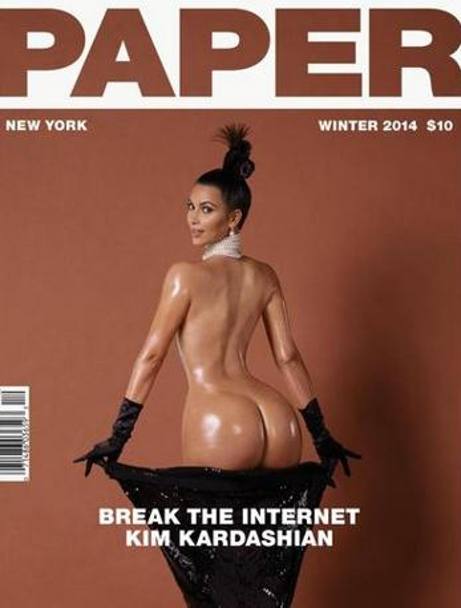 La cover del mensile americano &#39;Paper&#39;, con cui Kim Kardashian spacc sul web